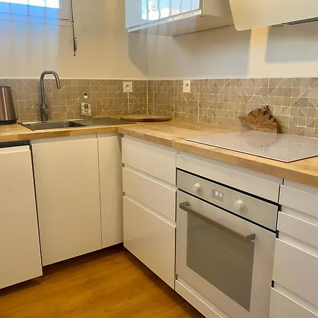 Apartment T2 A 50 Metres De La Mer, Belle Vue Sur Vegetation